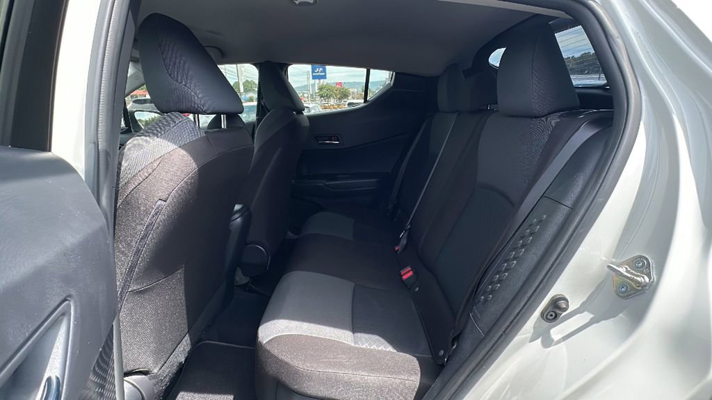 Used 2021 Toyota C-HR LE image 13