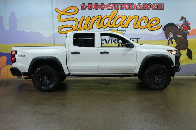 Used 2024 Chevrolet Colorado Trail Boss w/ Technology Package AWD/4WD image 5