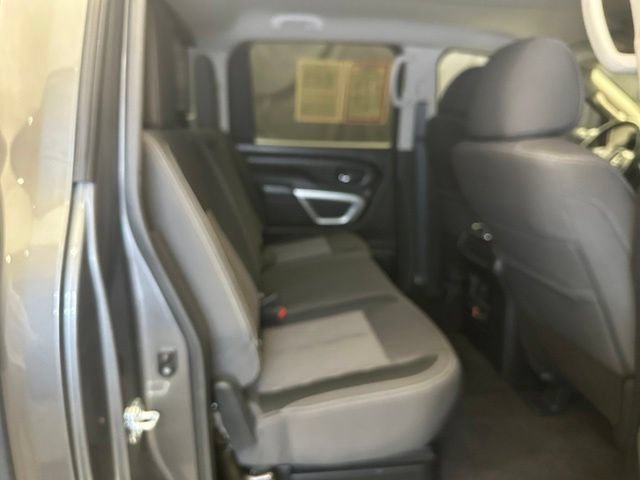 Used 2024 Nissan Titan SV w/ SV Convenience Package AWD/4WD image 18