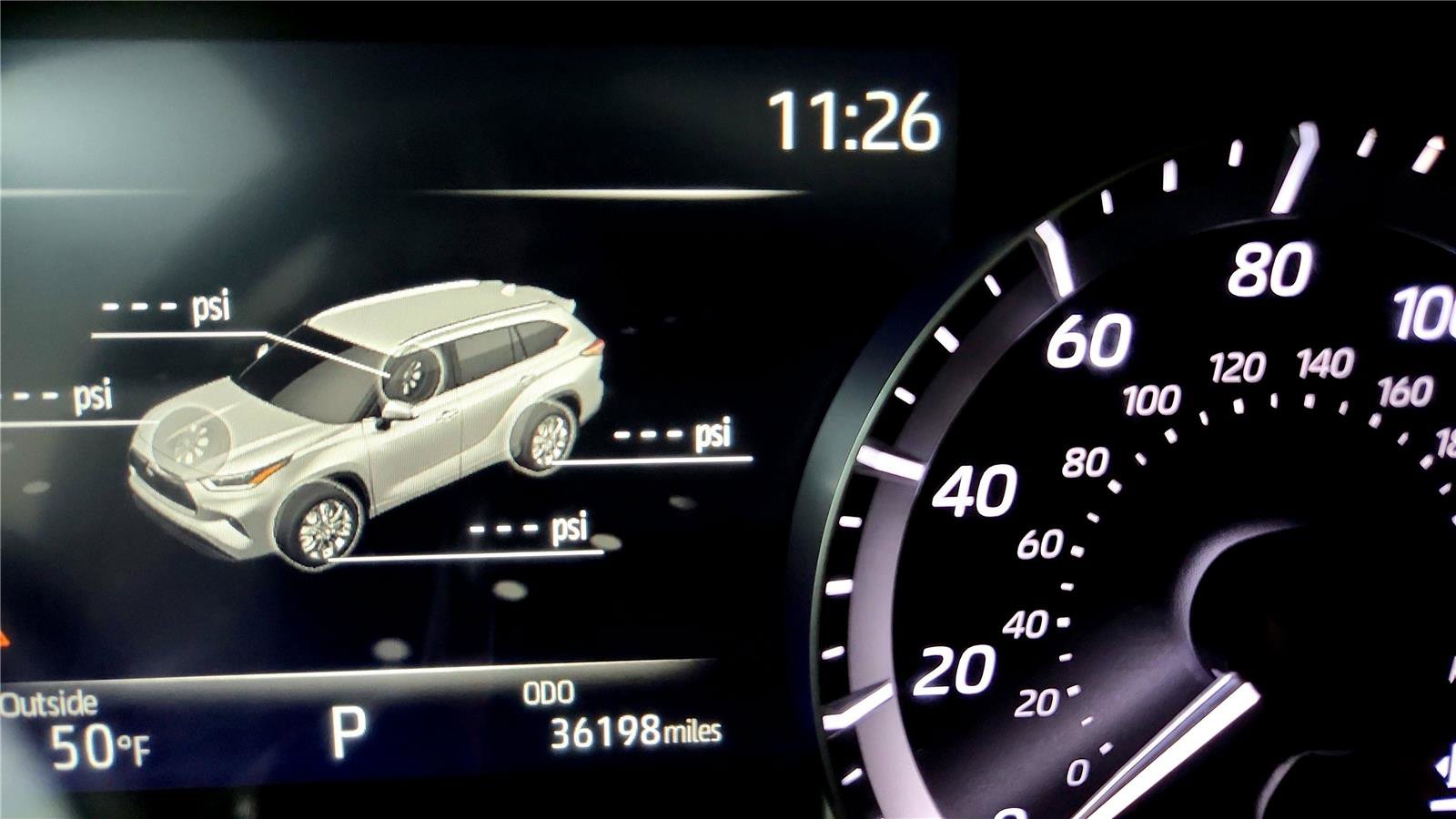 Certified 2023 Toyota Highlander XLE image 40