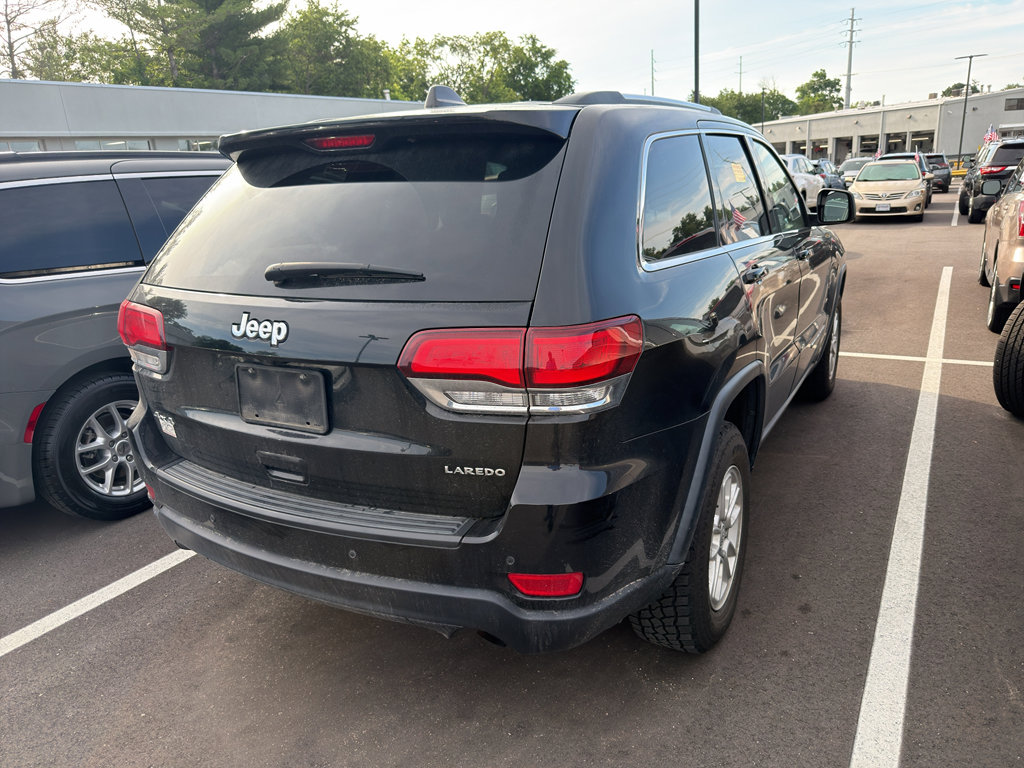 Used 2020 Jeep Grand Cherokee Laredo AWD/4WD image 4