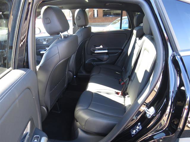 Used 2025 Mercedes-Benz GLA 250 4MATIC image 19