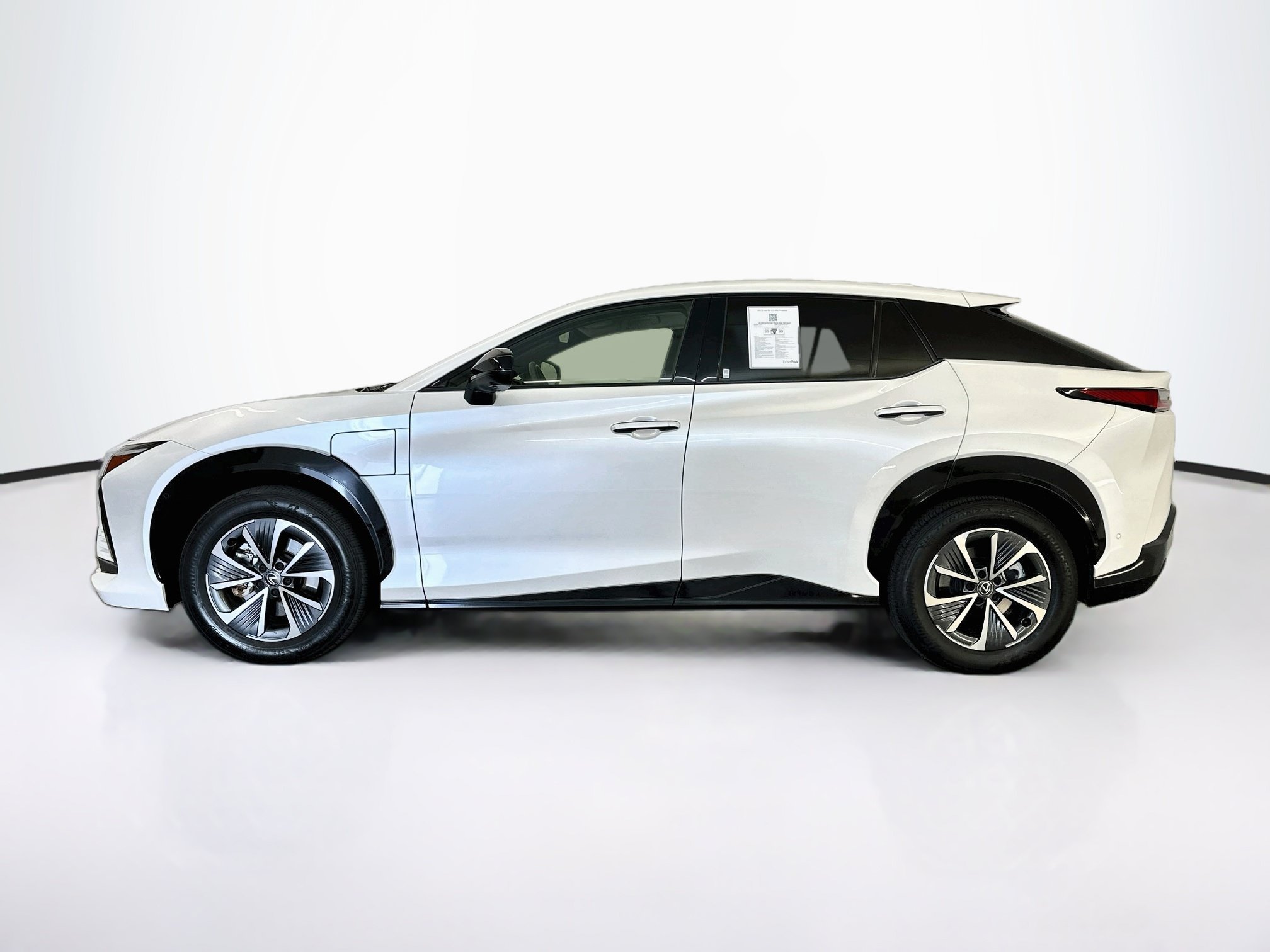Used 2023 Lexus RZ 450e Premium w/ Technology Package AWD/4WD image 4