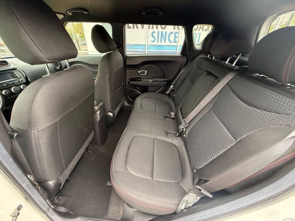 Used 2016 Kia Soul + w/ Soulful Package FWD image 8