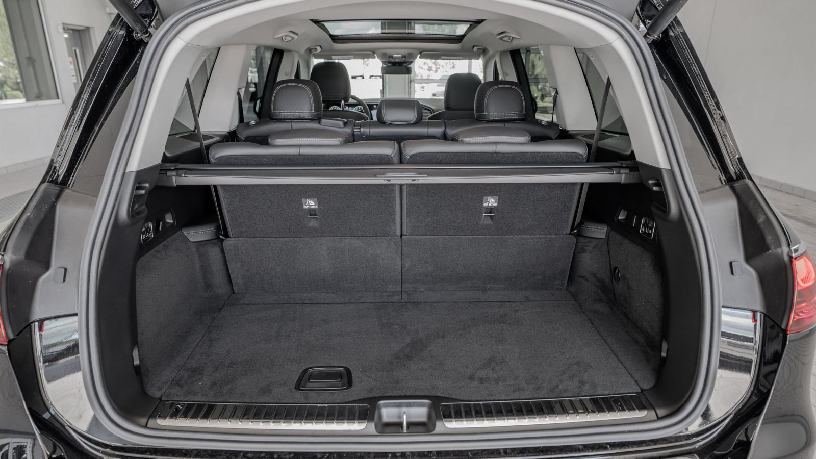 New 2026 Mercedes-Benz GLS 450 4MATIC image 34
