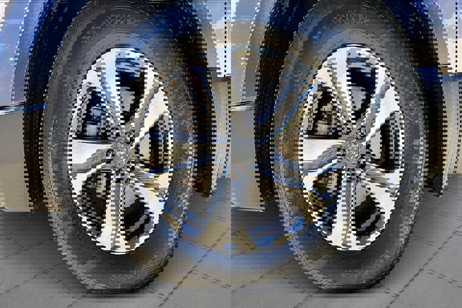 Used 2017 Honda CR-V LX image 10