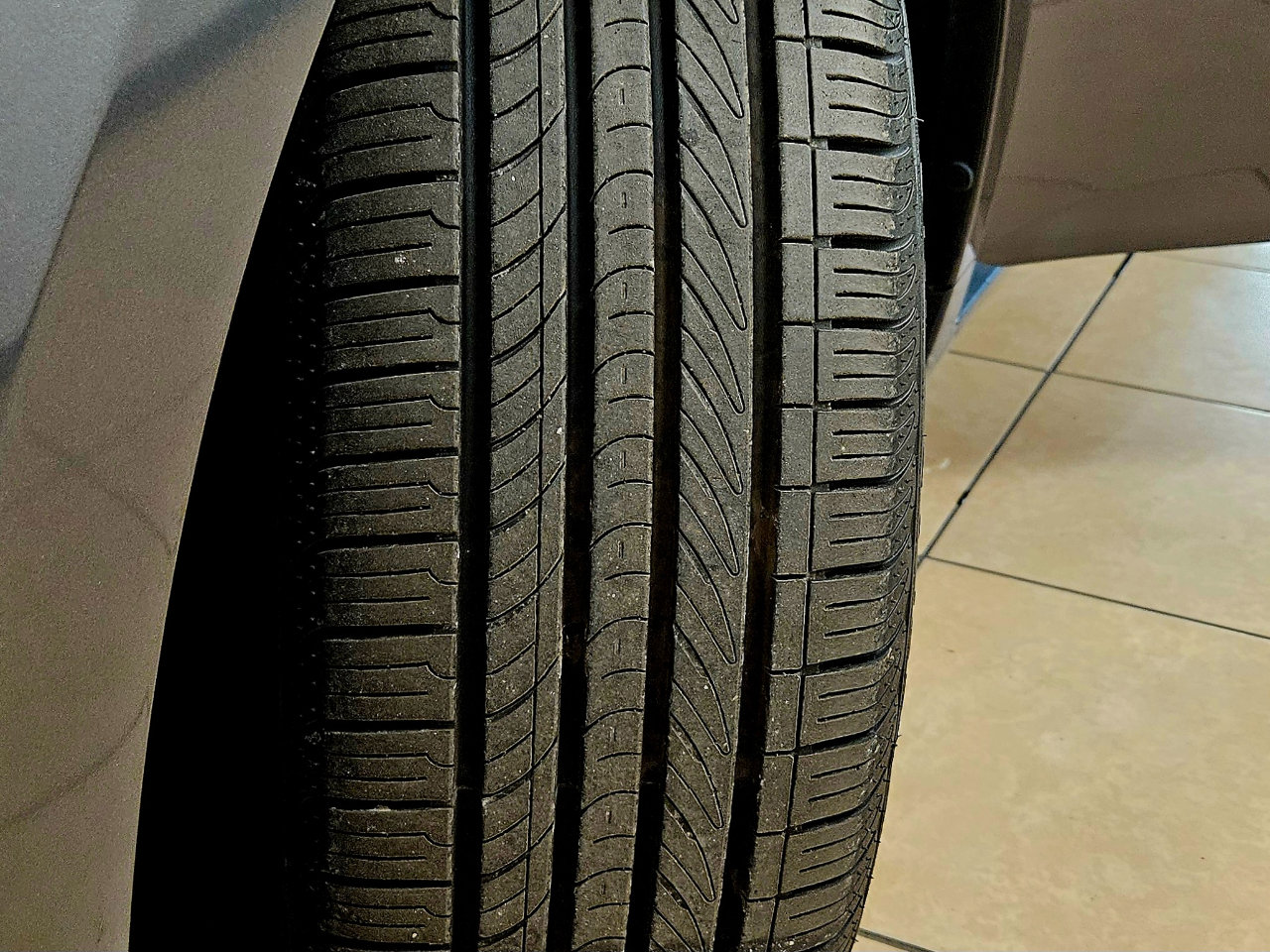 Used 2013 Toyota Avalon XLE Premium image 33