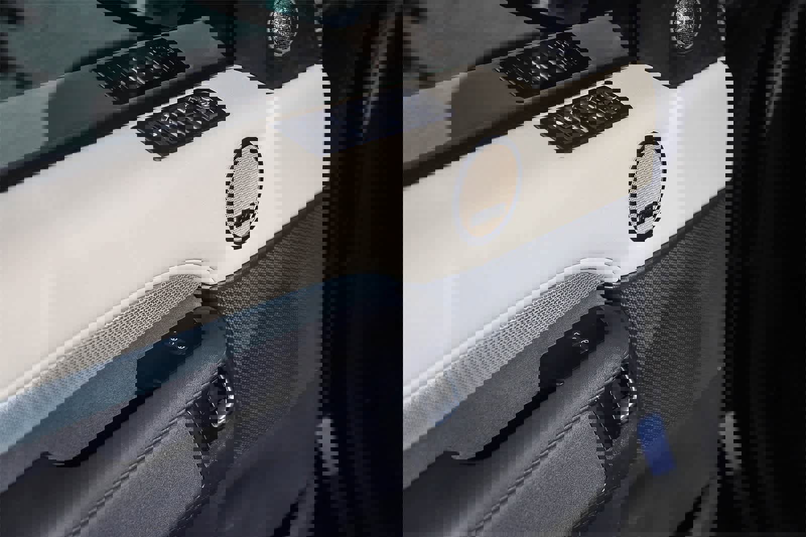 Used 2020 Land Rover Discovery Landmark image 22