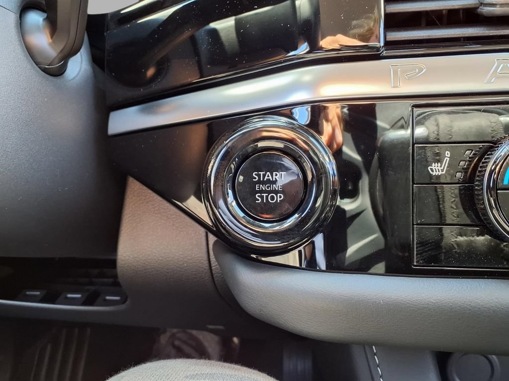 New 2026 Nissan Pathfinder SV AWD/4WD image 8