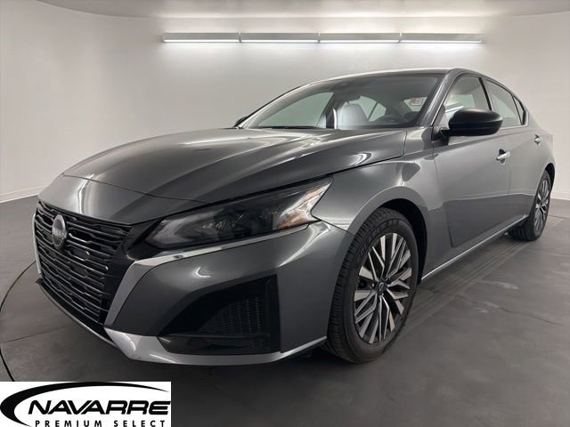 Used 2024 Nissan Altima 2.5 SV image 4