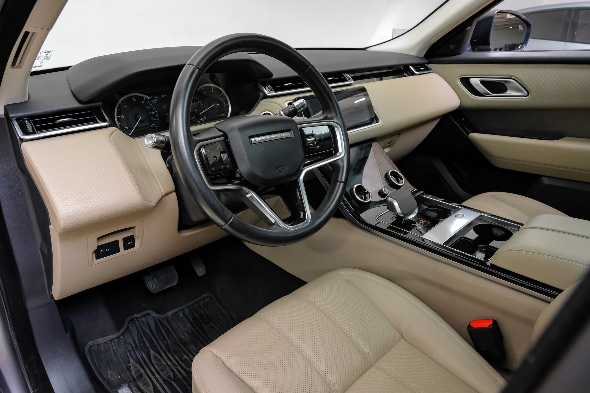 Used 2021 Land Rover Range Rover Velar S AWD/4WD image 3