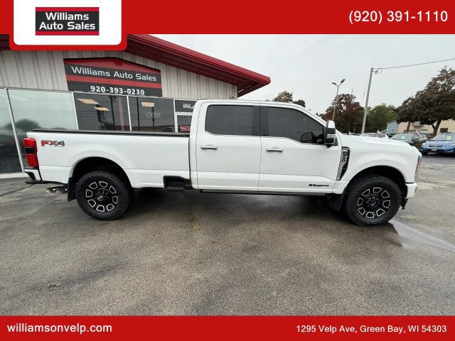 Used 2023 Ford F350 Platinum AWD/4WD image 4