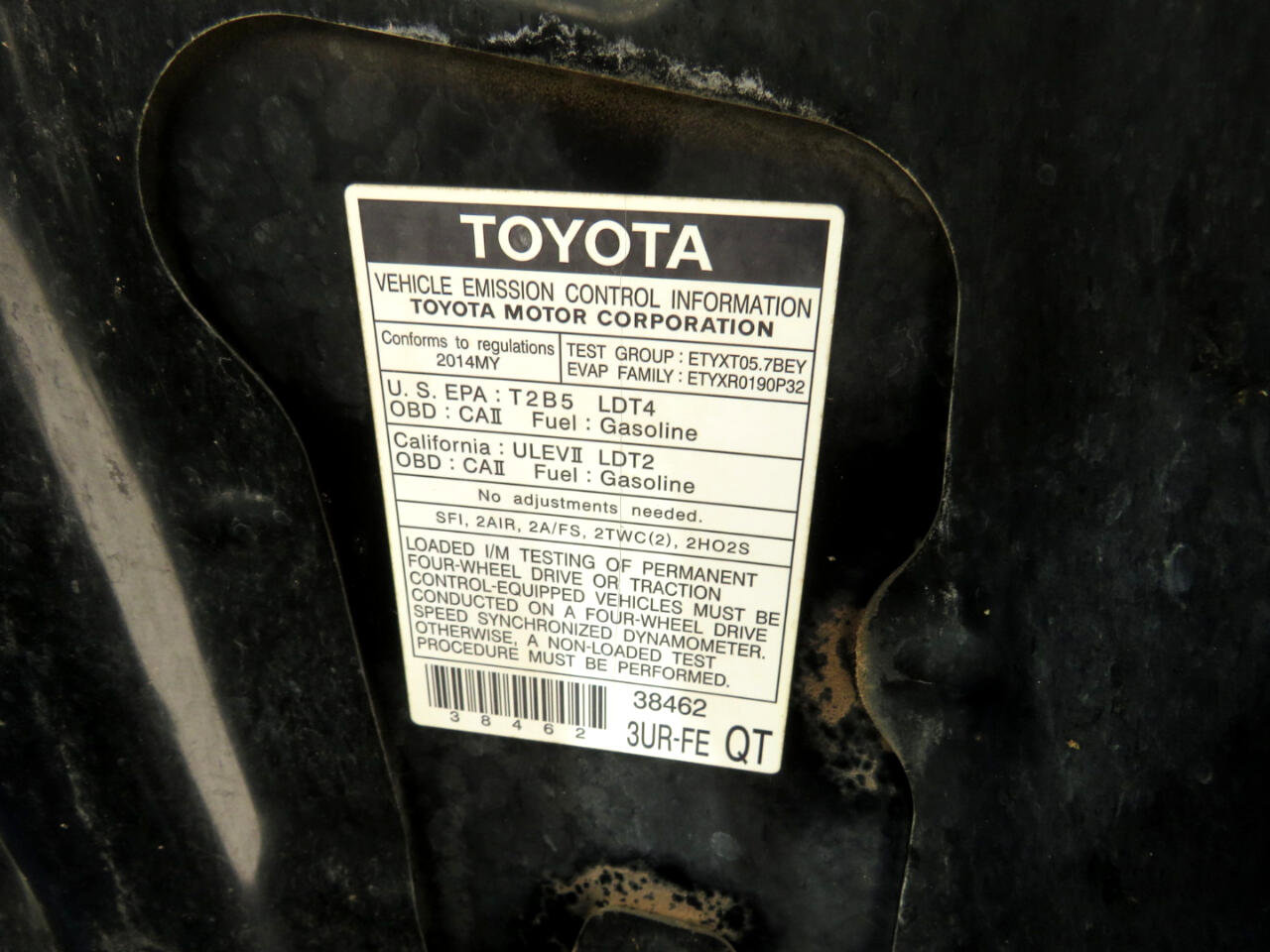 Used 2014 Toyota Sequoia SR5 w/ Sport Appearance Package image 35