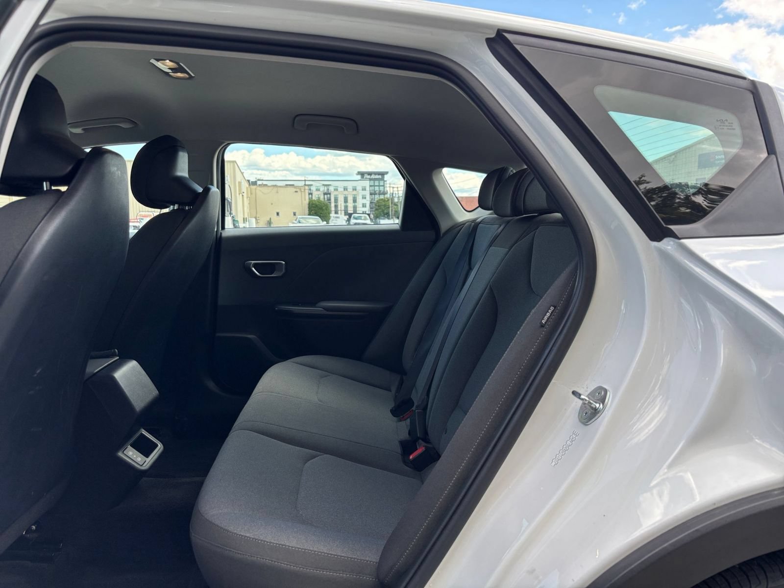 Used 2025 Kia K4 FWD image 24