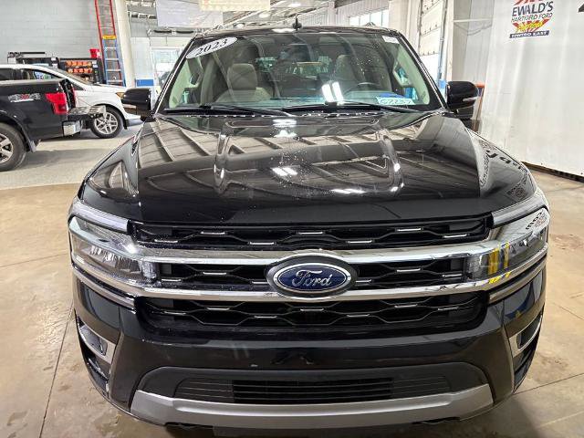 Certified 2023 Ford Expedition Limited AWD/4WD image 3