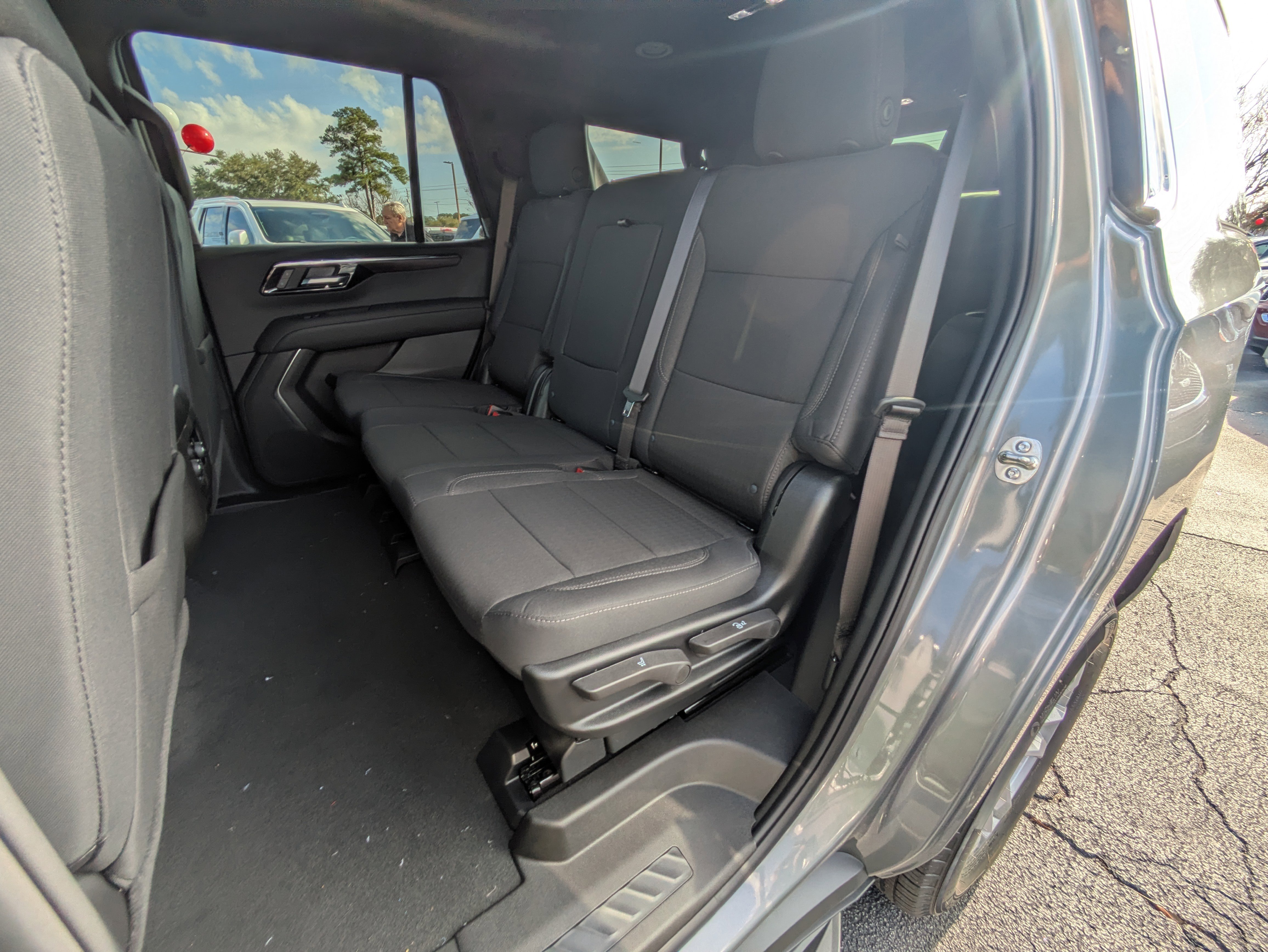 New 2026 Chevrolet Tahoe LS image 8