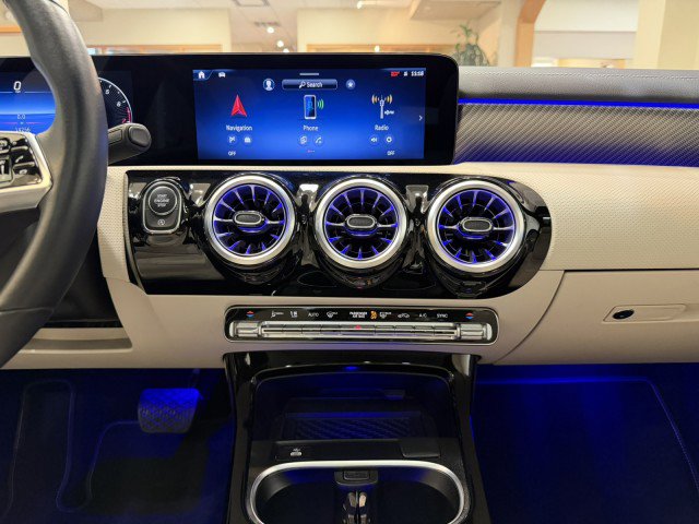 Certified 2025 Mercedes-Benz CLA 250 image 11