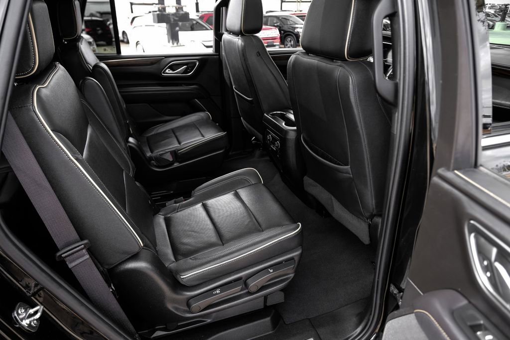 Used 2023 Chevrolet Tahoe Premier w/ LPO, Illumination Package image 38
