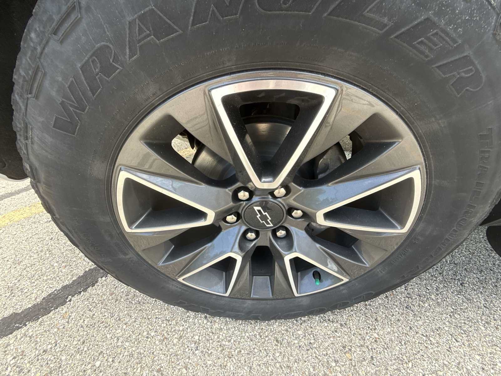 Certified 2021 Chevrolet Suburban Z71 AWD/4WD image 34
