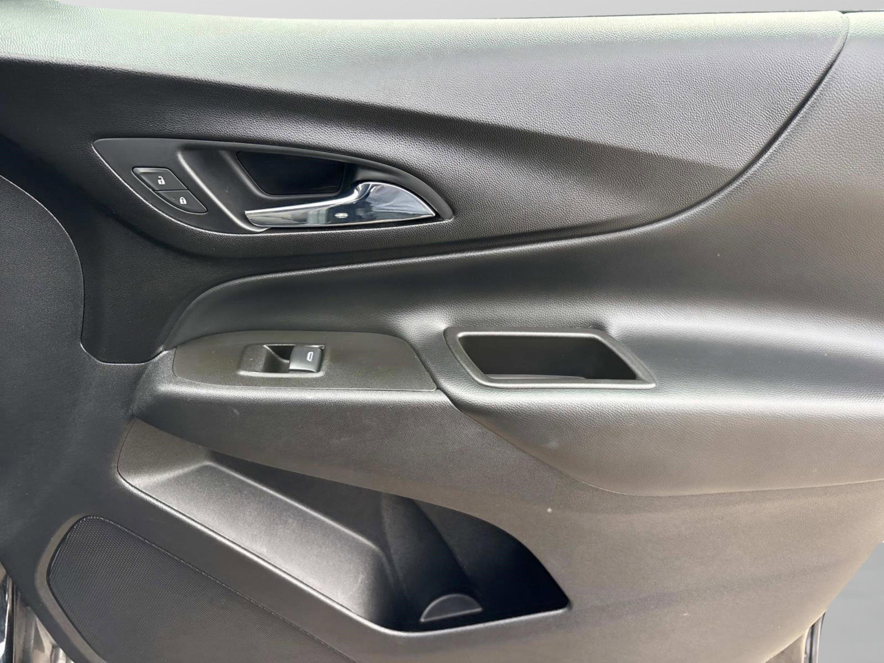 Used 2020 Chevrolet Equinox LT image 21