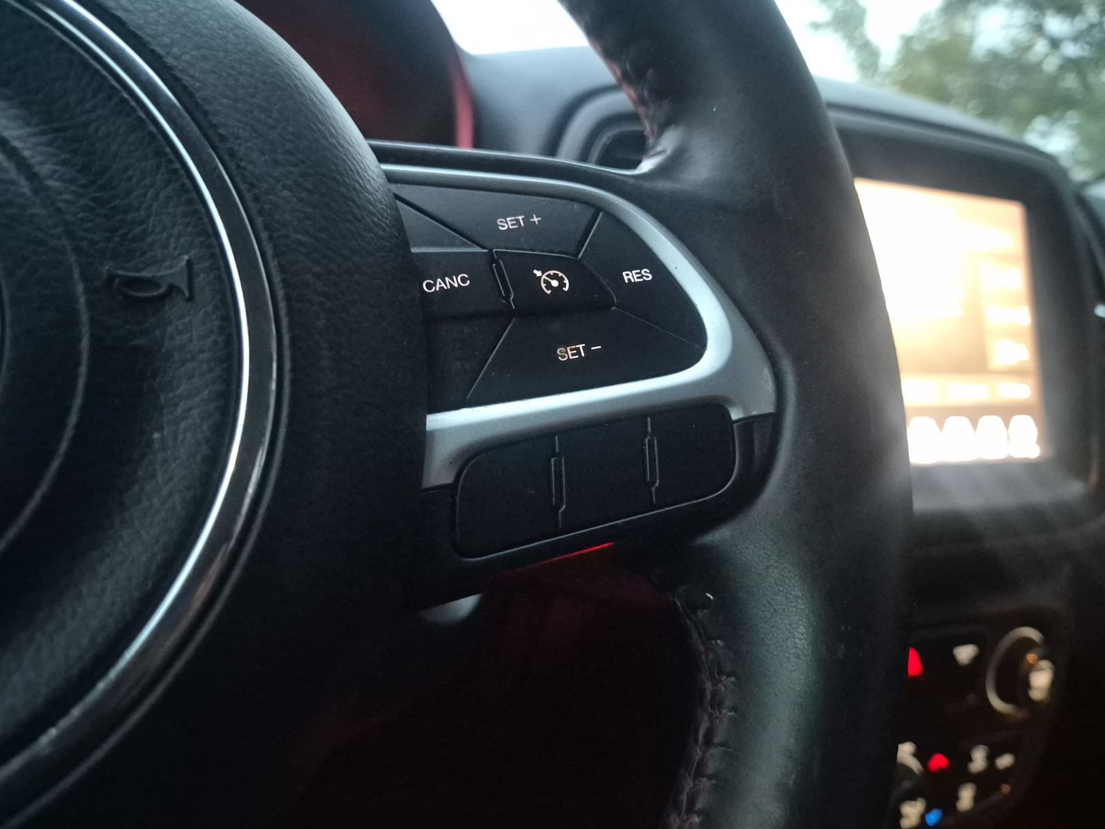Used 2018 Jeep Compass Latitude w/ Popular Equipment Group AWD/4WD image 21