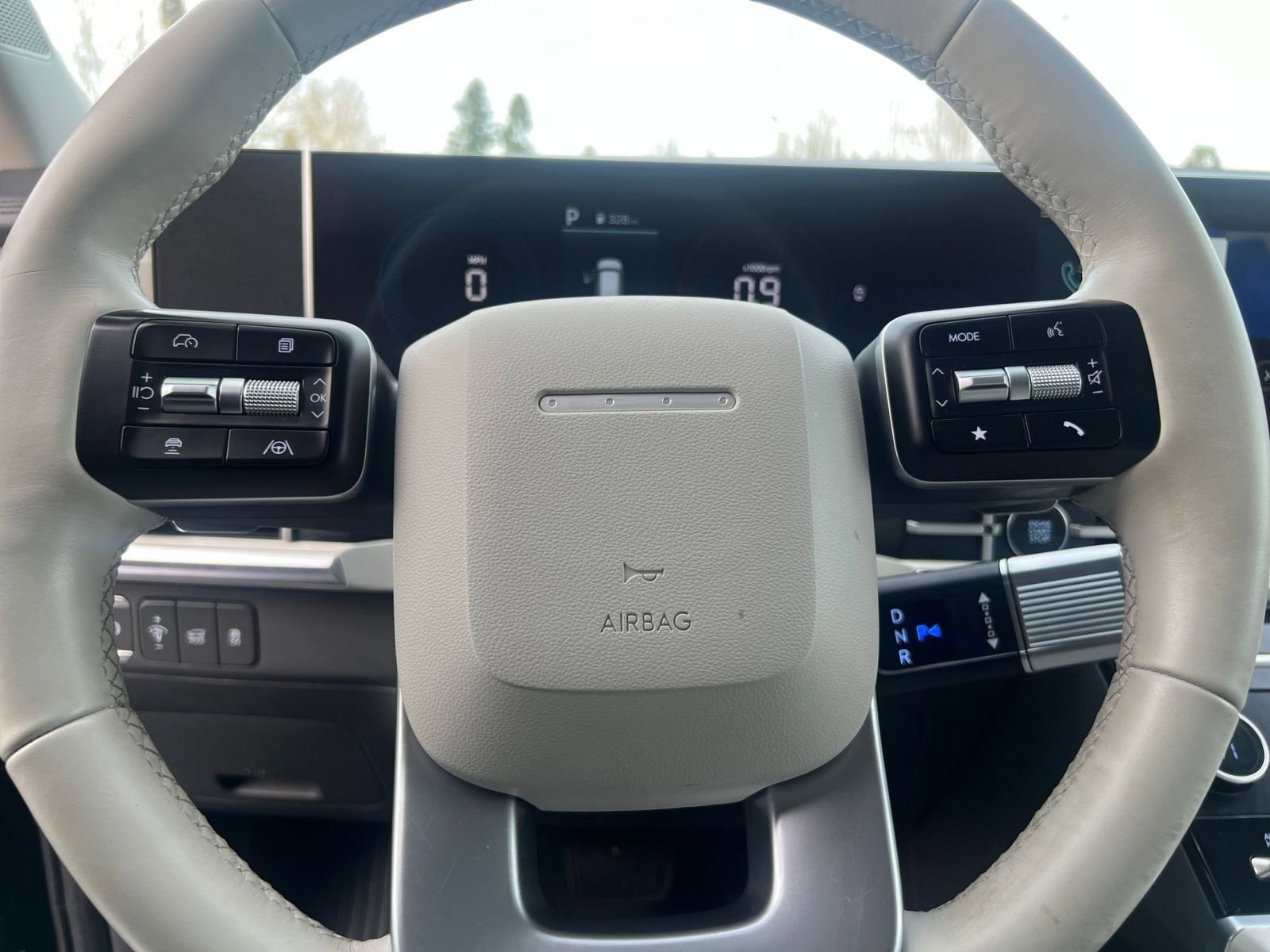 Used 2025 Hyundai Santa Fe SEL image 28