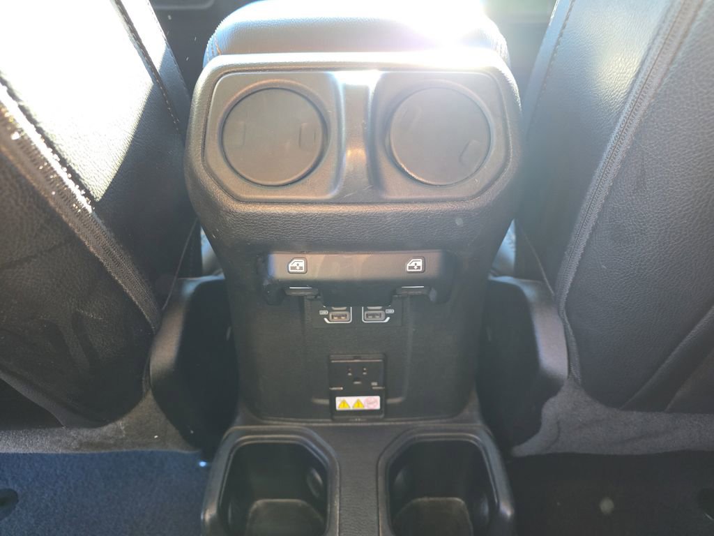 Used 2021 Jeep Gladiator Overland image 12