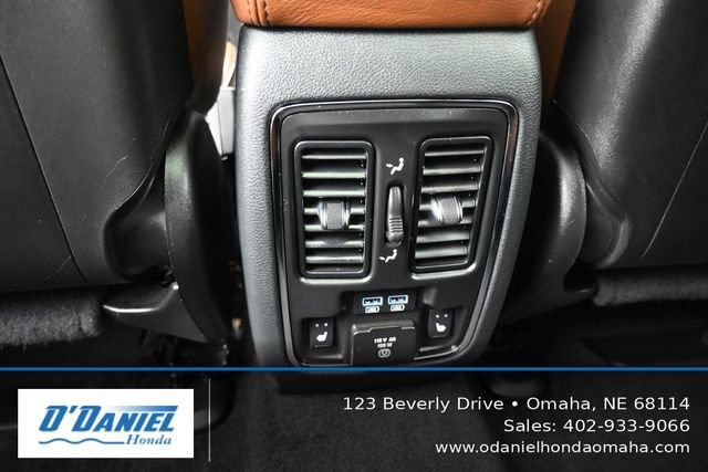 Used 2019 Jeep Grand Cherokee Summit AWD/4WD image 37