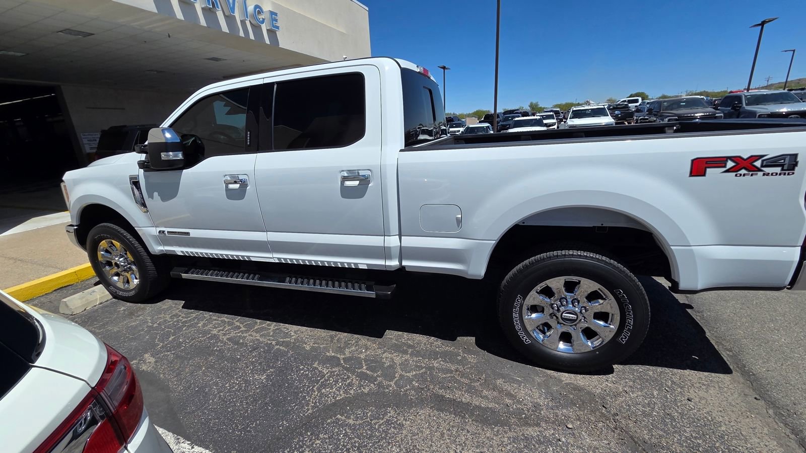 Used 2017 Ford F250 Lariat w/ Lariat Ultimate Package AWD/4WD image 3