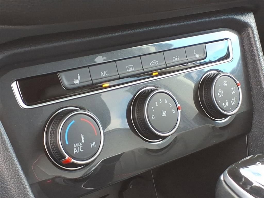 Used 2024 Volkswagen Tiguan Wolfsburg Edition image 25