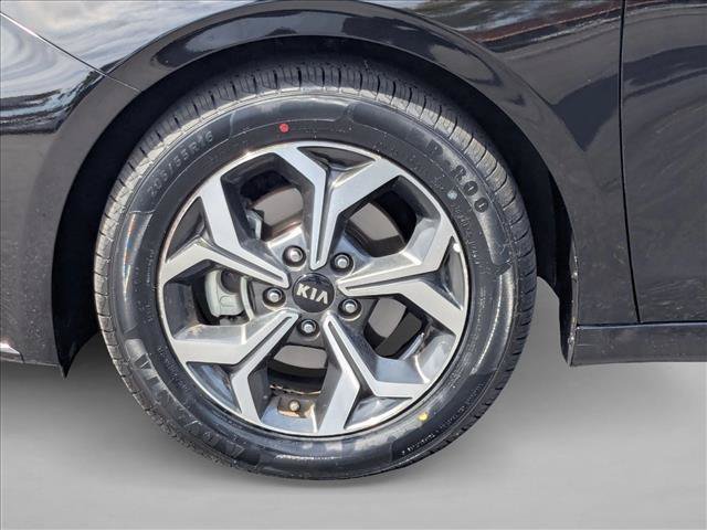 Used 2021 Kia Forte LXS FWD image 23
