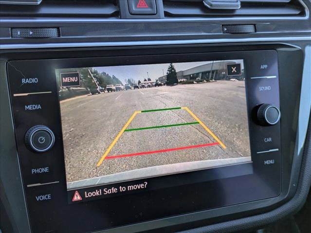 Used 2020 Volkswagen Tiguan SE image 14