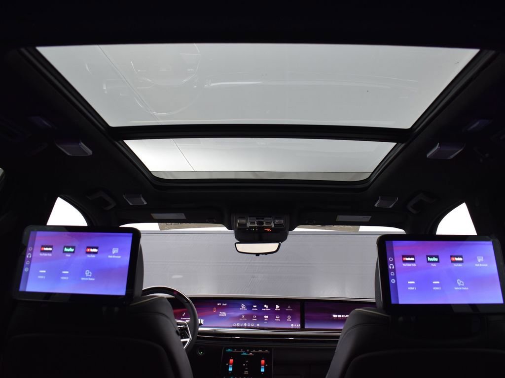 Certified 2025 Cadillac Escalade Sport Platinum w/ LPO, Floor Liner Package image 38