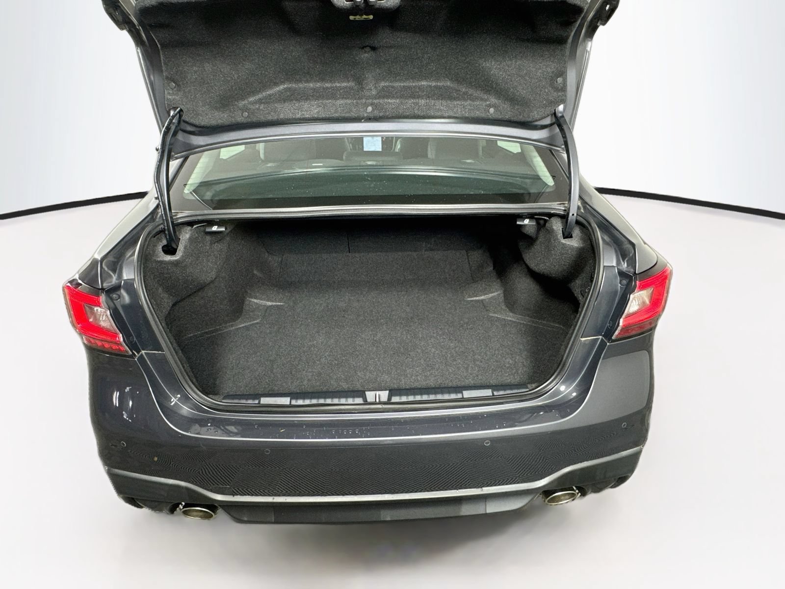 Used 2024 Subaru Legacy Touring XT AWD/4WD image 28