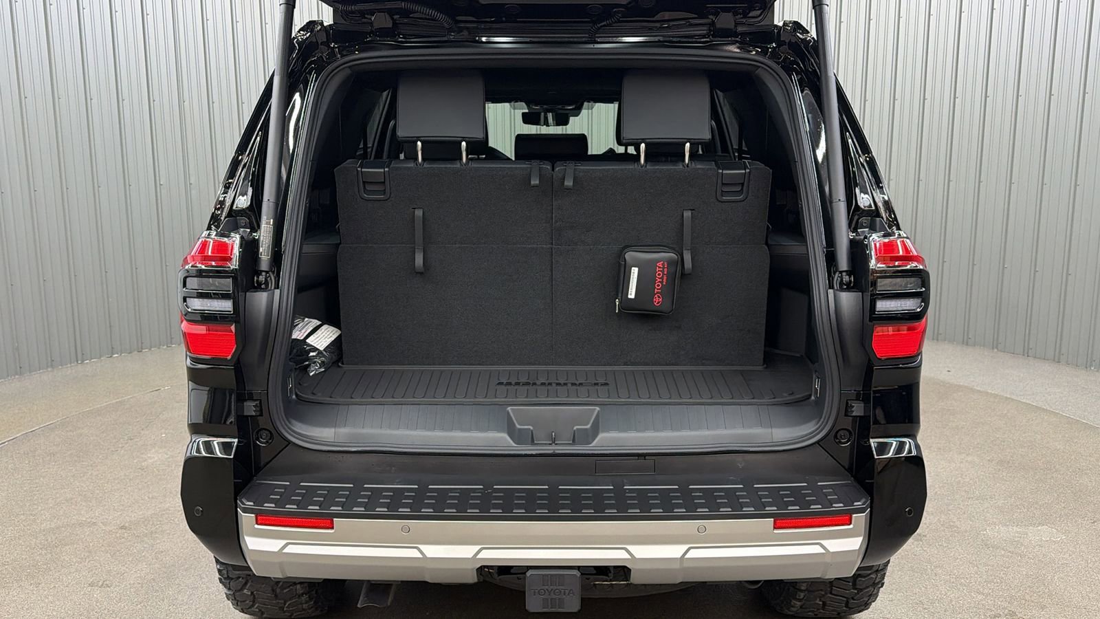 Used 2026 Toyota 4Runner Limited w/ Tow Technology Package AWD/4WD image 13