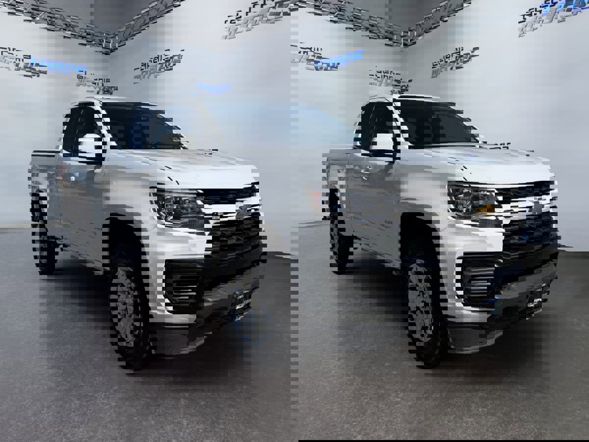 Used 2022 Chevrolet Colorado LT w/ Fleet Safety Package RWD image 3