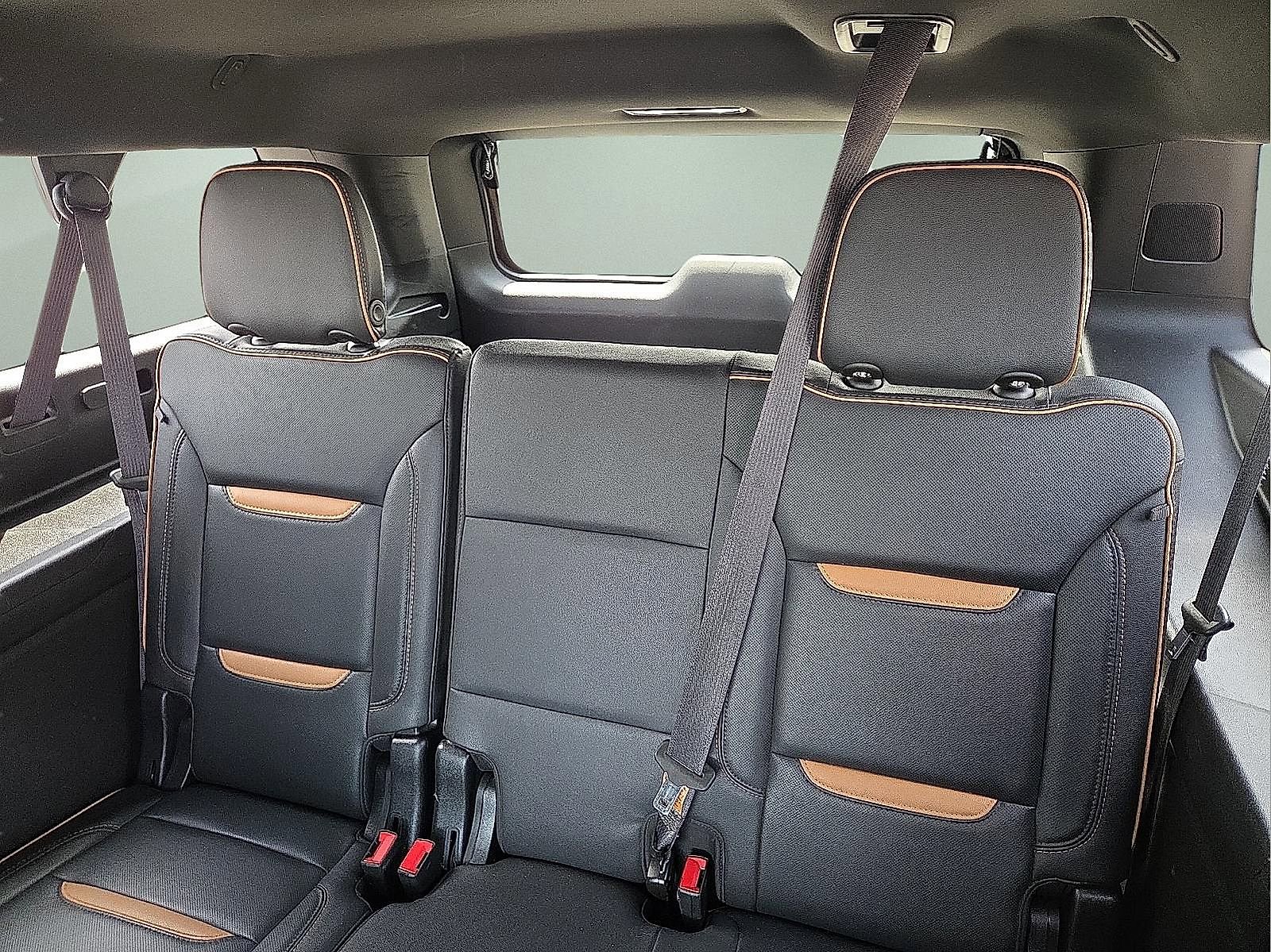 Used 2023 GMC Yukon XL AT4 w/ AT4 Premium Plus Package image 11