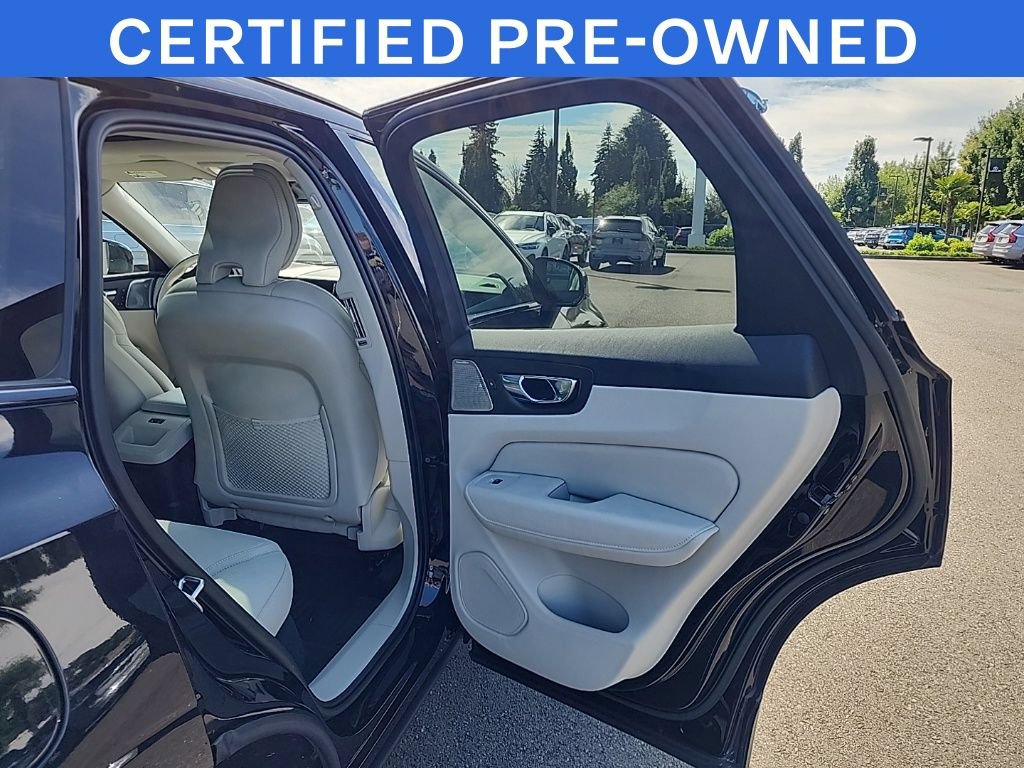 Certified 2023 Volvo XC60 T8 Ultimate w/ Climate Package AWD/4WD image 17