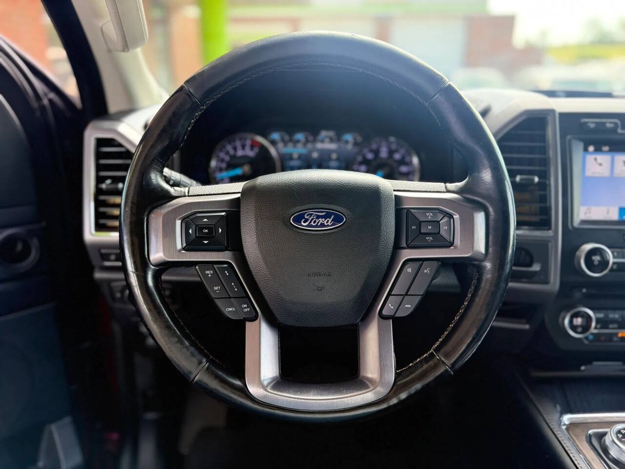 Used 2018 Ford Expedition Max Platinum AWD/4WD image 5