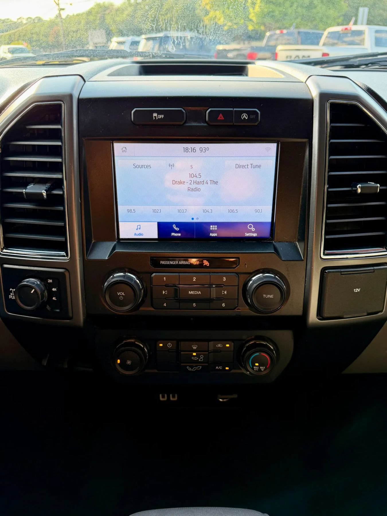 Used 2020 Ford F150 XLT AWD/4WD image 13