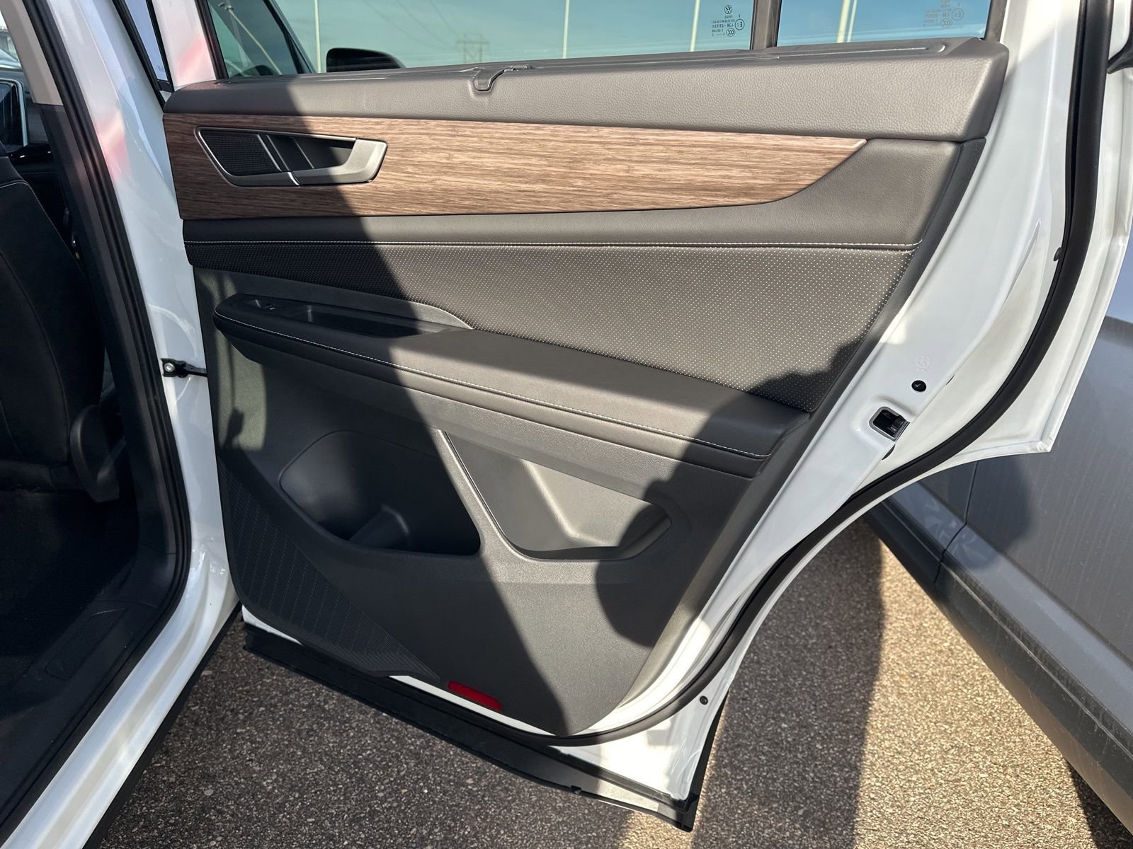 New 2026 Volkswagen Atlas SEL image 33