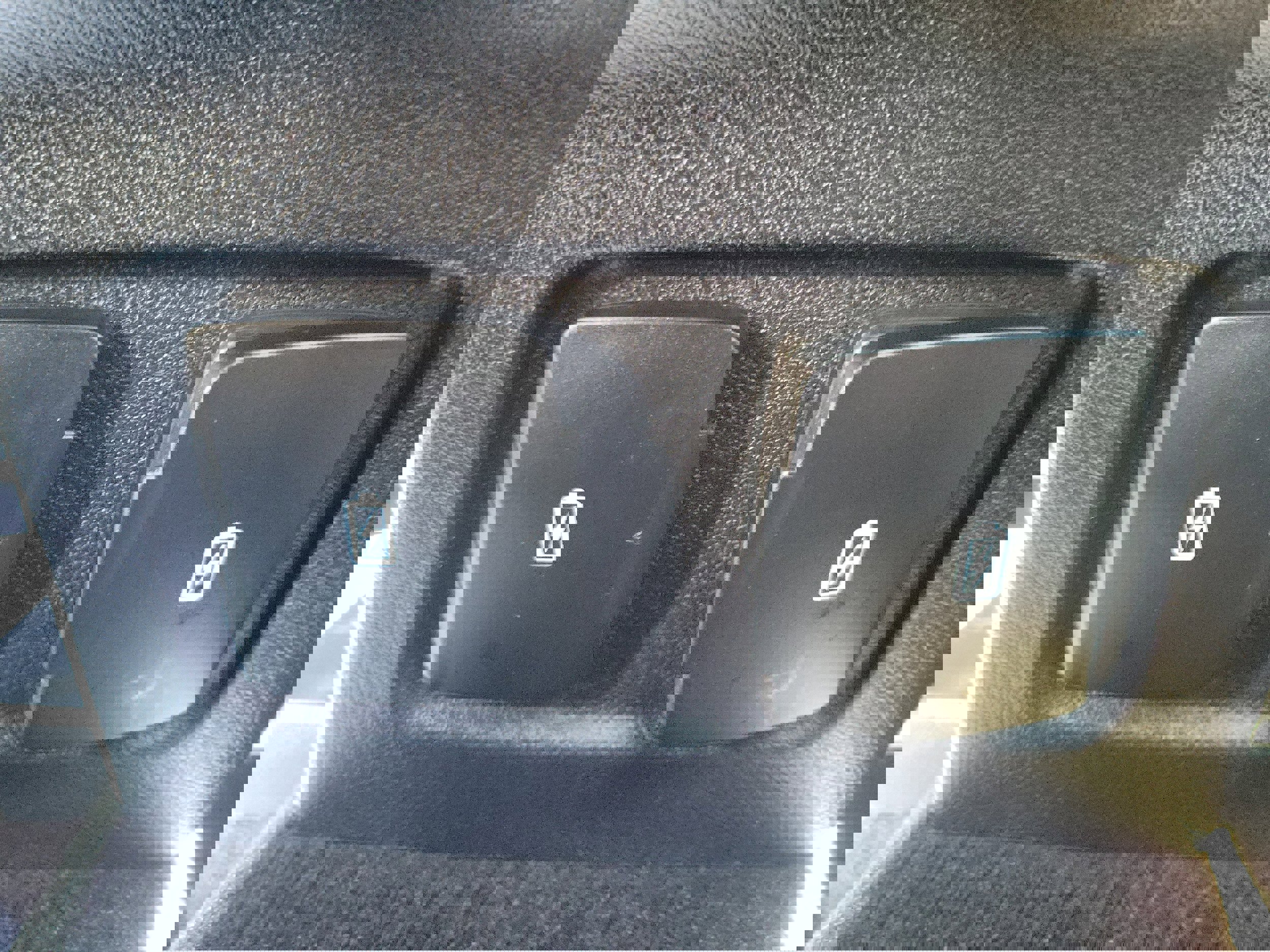 Used 2023 Lincoln Corsair AWD w/ Equipment Group 102A image 15