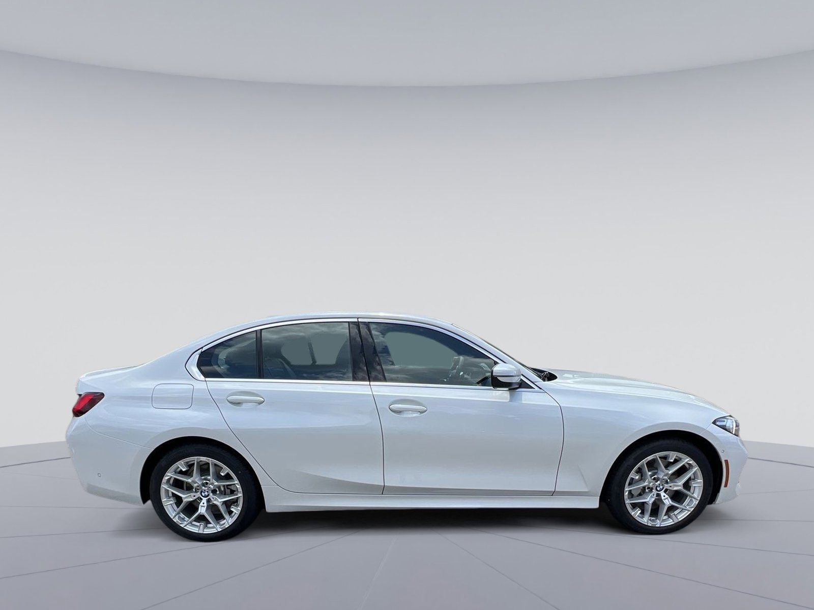 Certified 2025 BMW 330i xDrive Sedan w/ Premium Package image 6