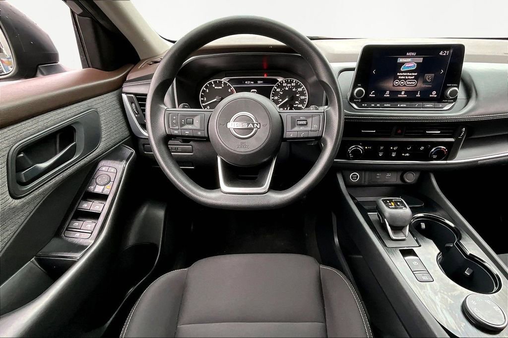 Used 2023 Nissan Rogue S image 9