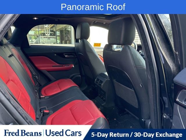 Used 2019 Jaguar F-PACE R-Sport image 15