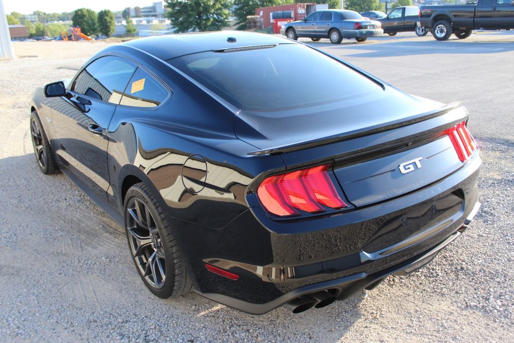 Used 2020 Ford Mustang GT Premium w/ Performance Package - Level 2 RWD image 4