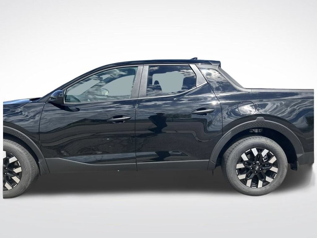 Used 2026 Hyundai Santa Cruz SE AWD/4WD image 2