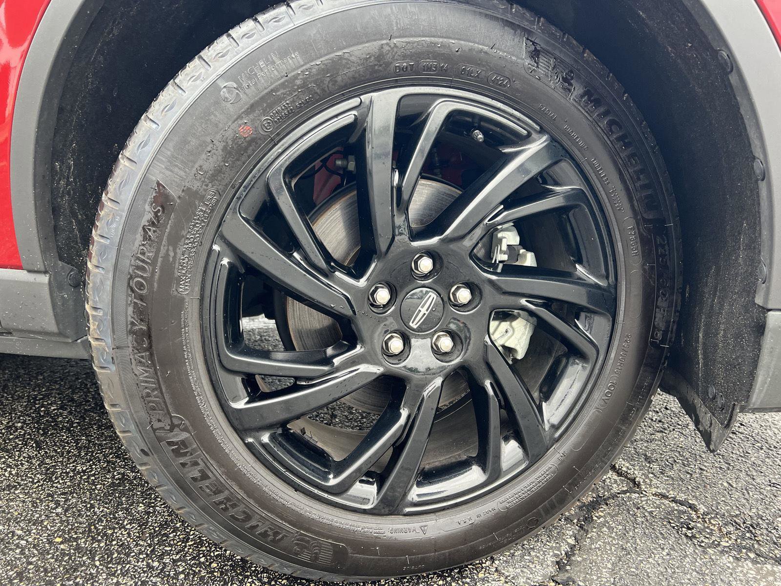 Used 2025 Lincoln Corsair AWD image 2