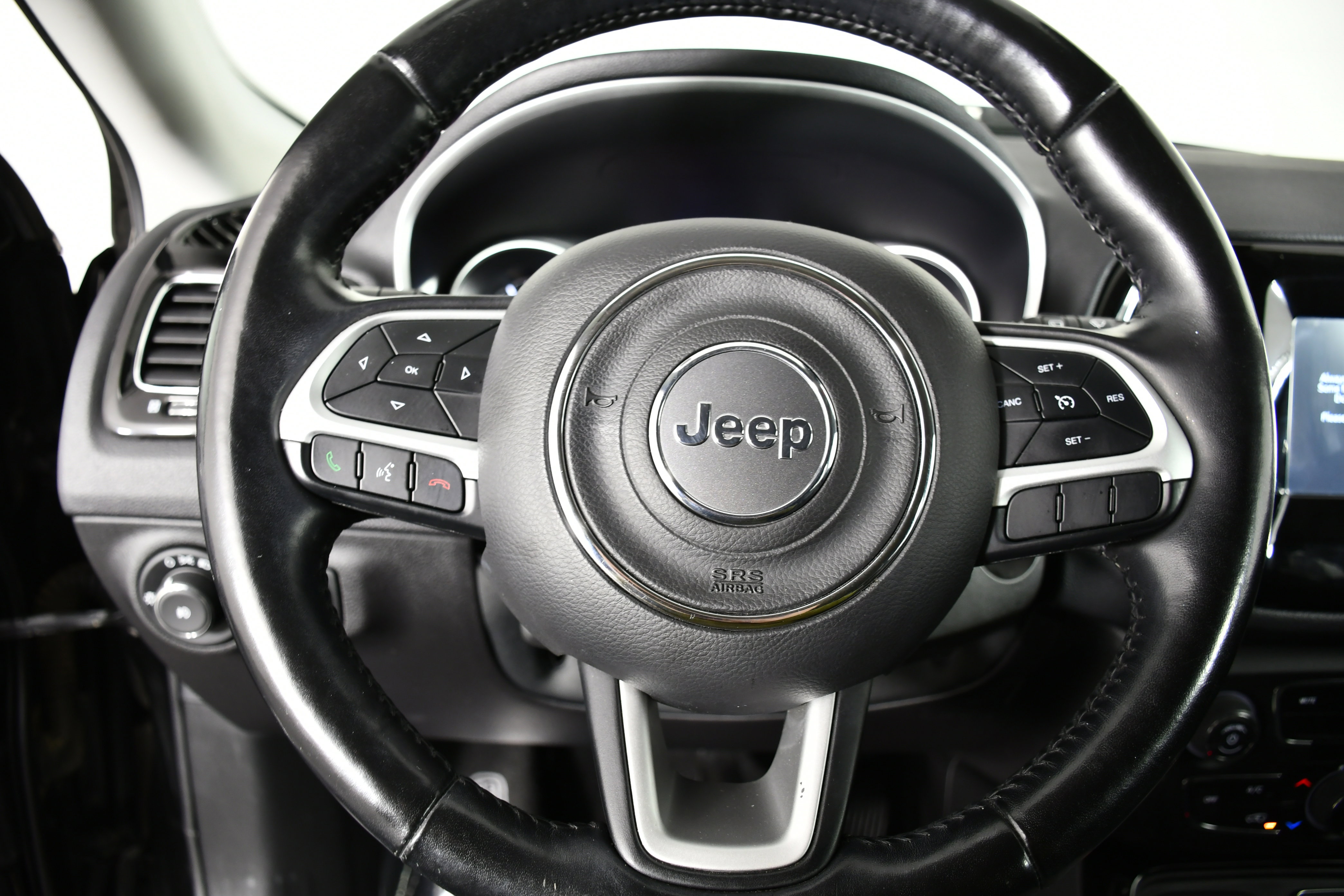 Used 2020 Jeep Compass Altitude image 19