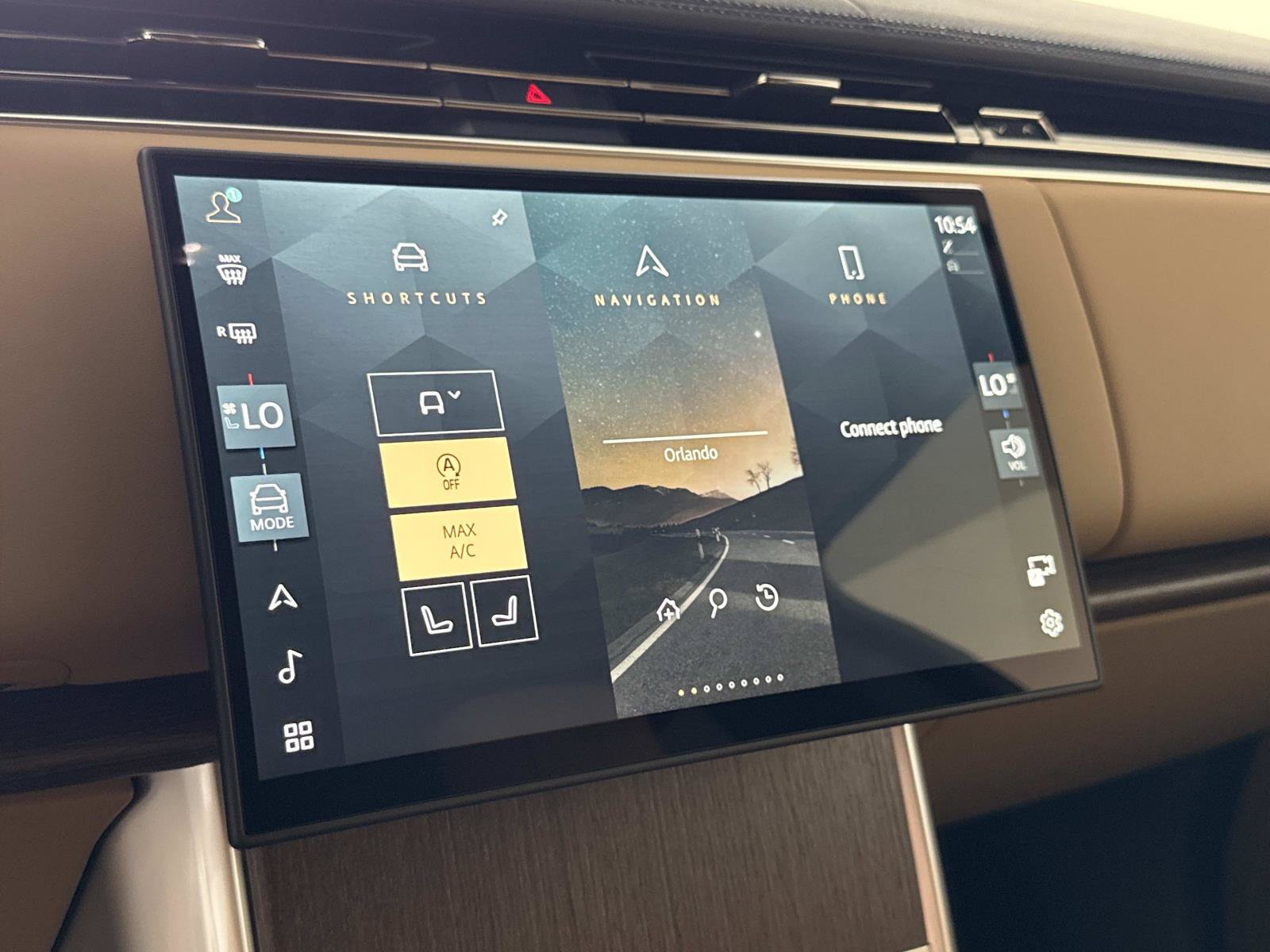 New 2026 Land Rover Range Rover SE AWD/4WD image 24